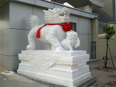 汉白玉石雕麒麟